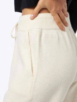 MC2 Saint Barth Woman Off-white Cashmere Blend Jogger Pants -MC2 Saint Barth Shop CHAR002 00129E woman knitted white jogger pants 4 8c8fd36b abbf 40c5 9ee3 f52a38b956f8