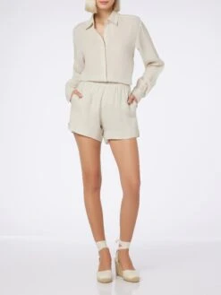 MC2 Saint Barth Woman Off-white Linen Shirt Meredith 13 MC2 Saint Barth Woman Off-white Linen Shirt Meredith -MC2 Saint Barth Shop MEA002 00030F woman linen short off white 1 4367cd1a 5e95 4733 a6f8 932ee85c2c13