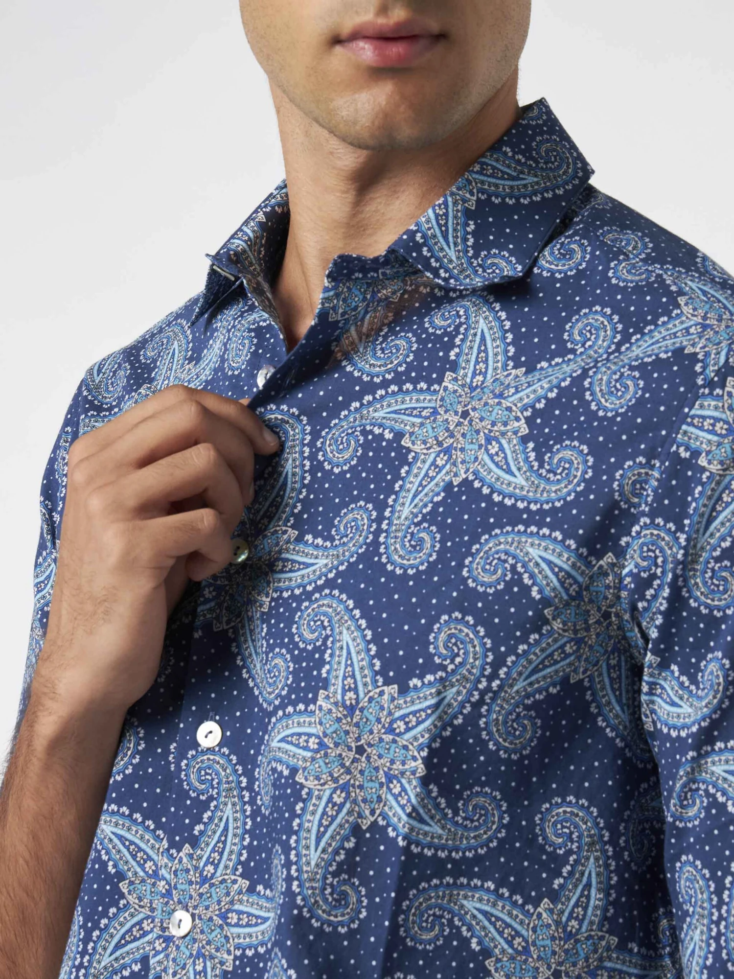 MC2 Saint Barth Man Muslin Cotton Sikelia Shirt With Paisley Star Print 5 MC2 Saint Barth Man Muslin Cotton Sikelia Shirt With Paisley Star Print - Image 3