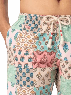 MC2 Saint Barth Mid-length Swim-shorts Caprese With Flower Patch Print 12 MC2 Saint Barth Mid-length Swim-shorts Caprese With Flower Patch Print -MC2 Saint Barth Shop UID CAP000101250H MAN SWIMSHORT PINK BOHO 20250418133500 05