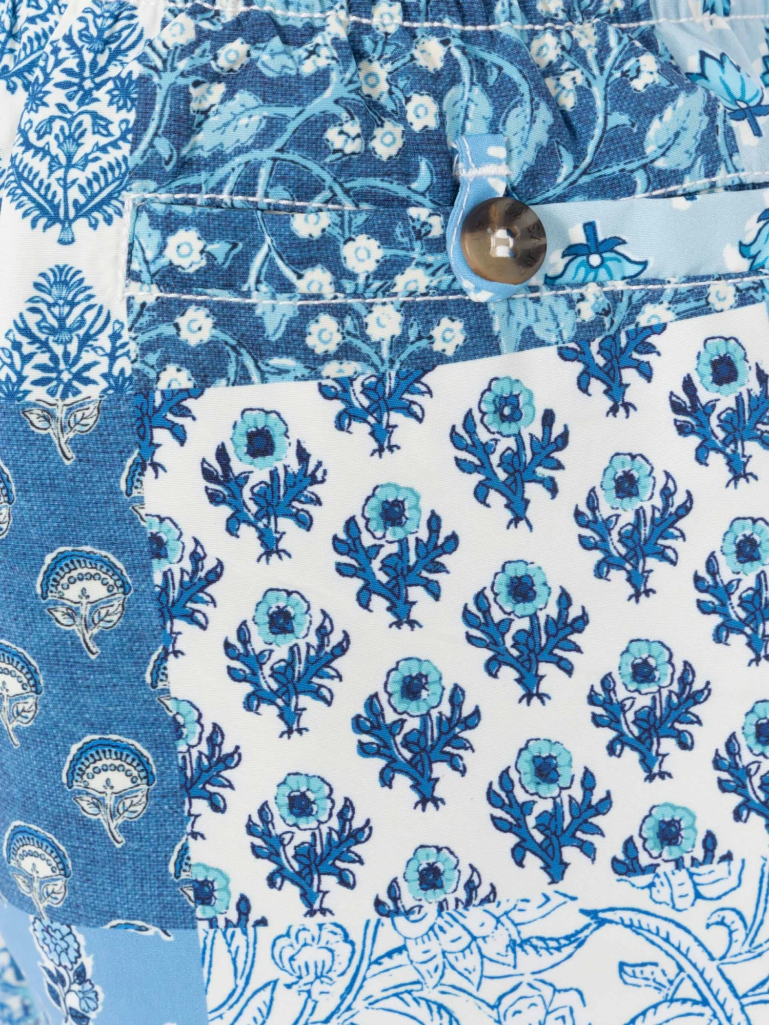 MC2 Saint Barth Mid-length Swim-shorts Caprese Jr With Floral Print 5 MC2 Saint Barth Mid-length Swim-shorts Caprese Jr With Floral Print - Image 3