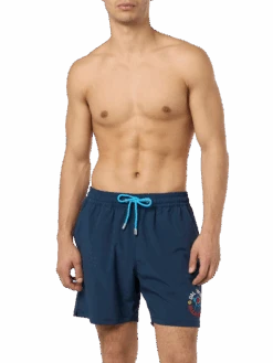 MC2 Saint Barth Comfort Classic Stretch Swim Shorts With Dal Padel Alla Brace Embroidery | INSULTI LUMINOSI SPECIAL EDITION 12 MC2 Saint Barth Comfort Classic Stretch Swim Shorts With Dal Padel Alla Brace Embroidery | INSULTI LUMINOSI SPECIAL EDITION -MC2 Saint Barth Shop UID COM000704386F MAN SWIMSHORT SPORTCLUB 20240707123510 1