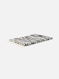MC2 Saint Barth Foutas Cotton Beach Towel With Zebra Jacquard -MC2 Saint Barth Shop UID FOUT00901496H ACCESSORY TOWEL WHITE 1