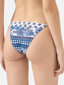 MC2 Saint Barth Himani Triangle Bikini With Gipsy Print 11 MC2 Saint Barth Himani Triangle Bikini With Gipsy Print -MC2 Saint Barth Shop UID HIM0001BLSY01 WOMAN BIKINI WHITE MC2 MC2 20250807153512 5