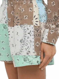 MC2 Saint Barth Meave Linen Pull Up Shorts With Bandanna Patch Print 10 MC2 Saint Barth Meave Linen Pull Up Shorts With Bandanna Patch Print -MC2 Saint Barth Shop UID MEA00206149H WOMAN SHORTPANT BROWN BANDANA 0 20250415113500 2