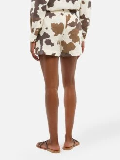 MC2 Saint Barth Meave Linen Pull Up Shorts With Cow Skin Print 10 MC2 Saint Barth Meave Linen Pull Up Shorts With Cow Skin Print -MC2 Saint Barth Shop UID MEA00207140H WOMAN SHORTPANT WHITE ANIMALIER MC2 20250630142725 3