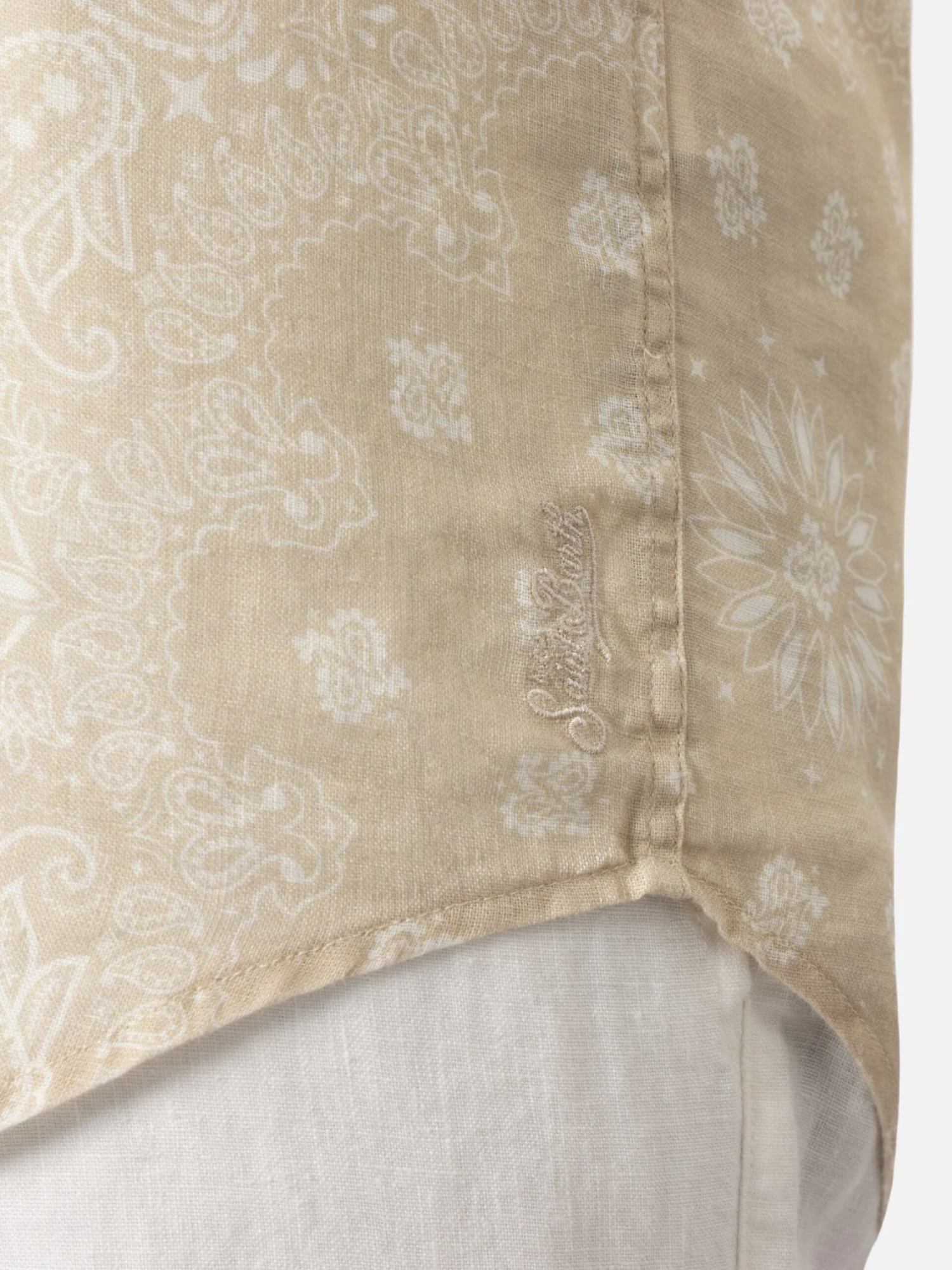 MC2 Saint Barth Linen Shirt Pamplona With Bandanna Print 4 MC2 Saint Barth Linen Shirt Pamplona With Bandanna Print - Image 2