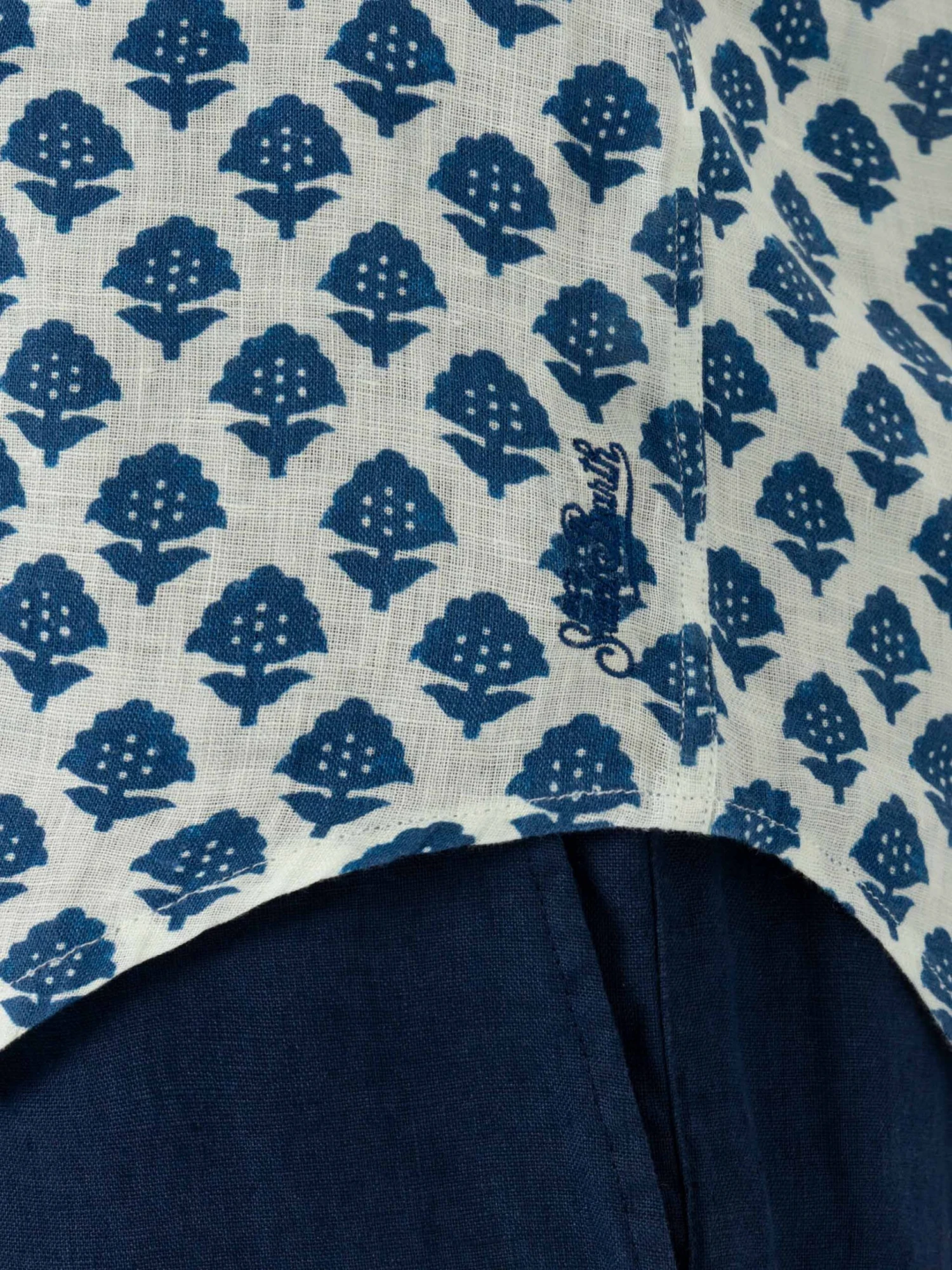 MC2 Saint Barth Linen Shirt Pamplona With Flower Print 4 MC2 Saint Barth Linen Shirt Pamplona With Flower Print - Image 2