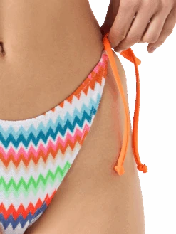 MC2 Saint Barth Woman Triangle Bikini With Print Chevron Pattern 9 MC2 Saint Barth Woman Triangle Bikini With Print Chevron Pattern -MC2 Saint Barth Shop chevron fluo swim briefs detail