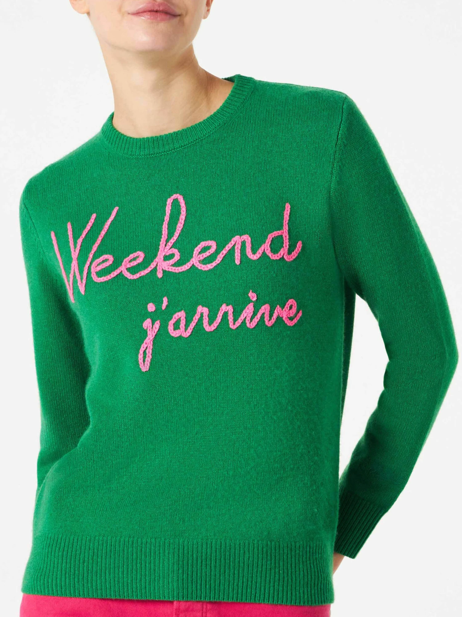 Green Sweater Weekend J'arrive Fluo Pink Embroidery 3 Green Sweater Weekend J'arrive Fluo Pink Embroidery