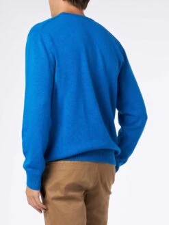 Snoopy Winter Mood Man Sweater | Peanuts™ Special Edition 8 Snoopy Winter Mood Man Sweater | Peanuts™ Special Edition -MC2 Saint Barth Shop HER0001 SNCL17 man sweater snoopy bluette 3