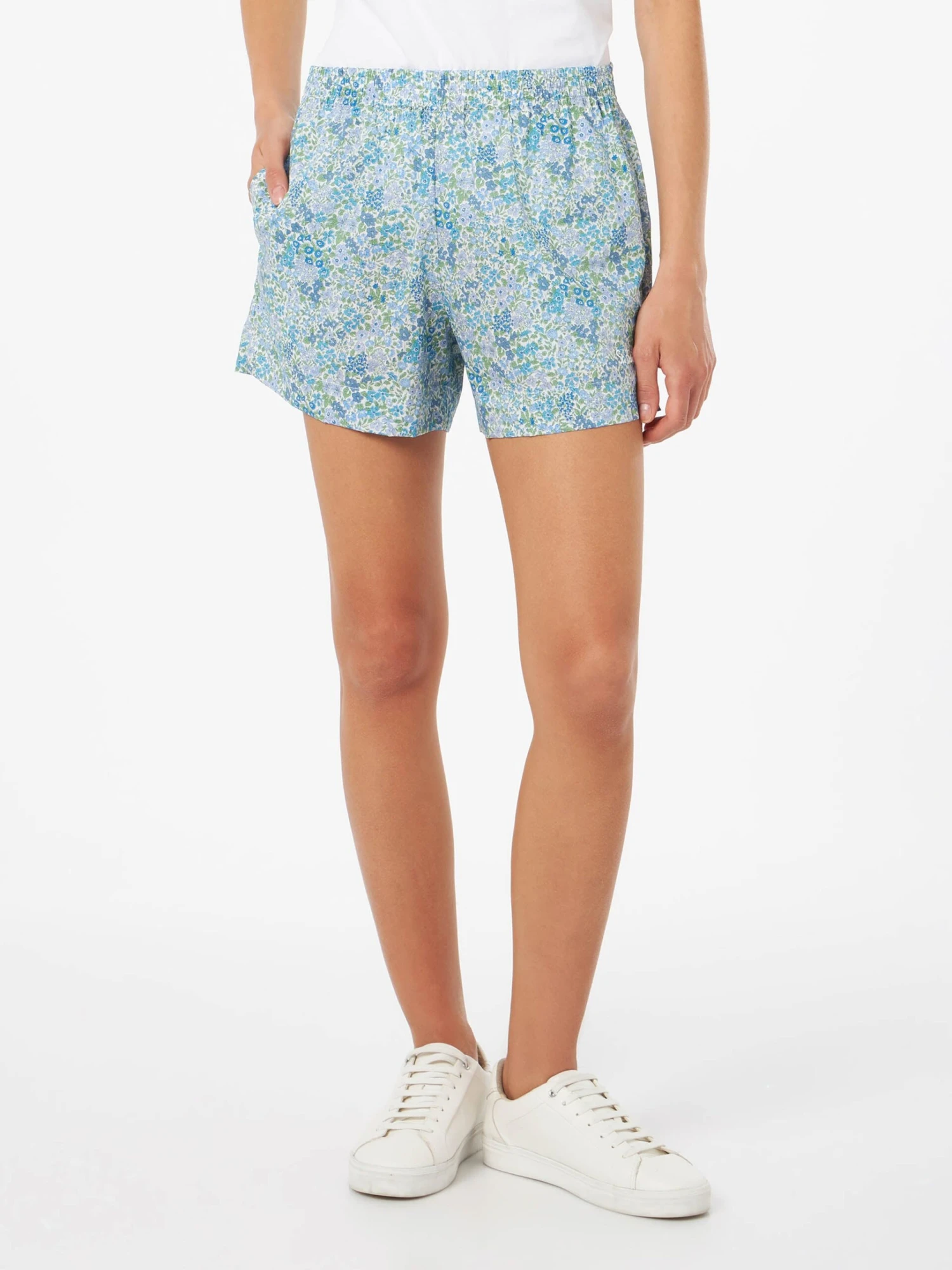 MC2 Saint Barth Woman Cotton Joanna Luise Pull Up Shorts Meave | MADE WITH LIBERTY FABRIC 3 MC2 Saint Barth Woman Cotton Joanna Luise Pull Up Shorts Meave | MADE WITH LIBERTY FABRIC