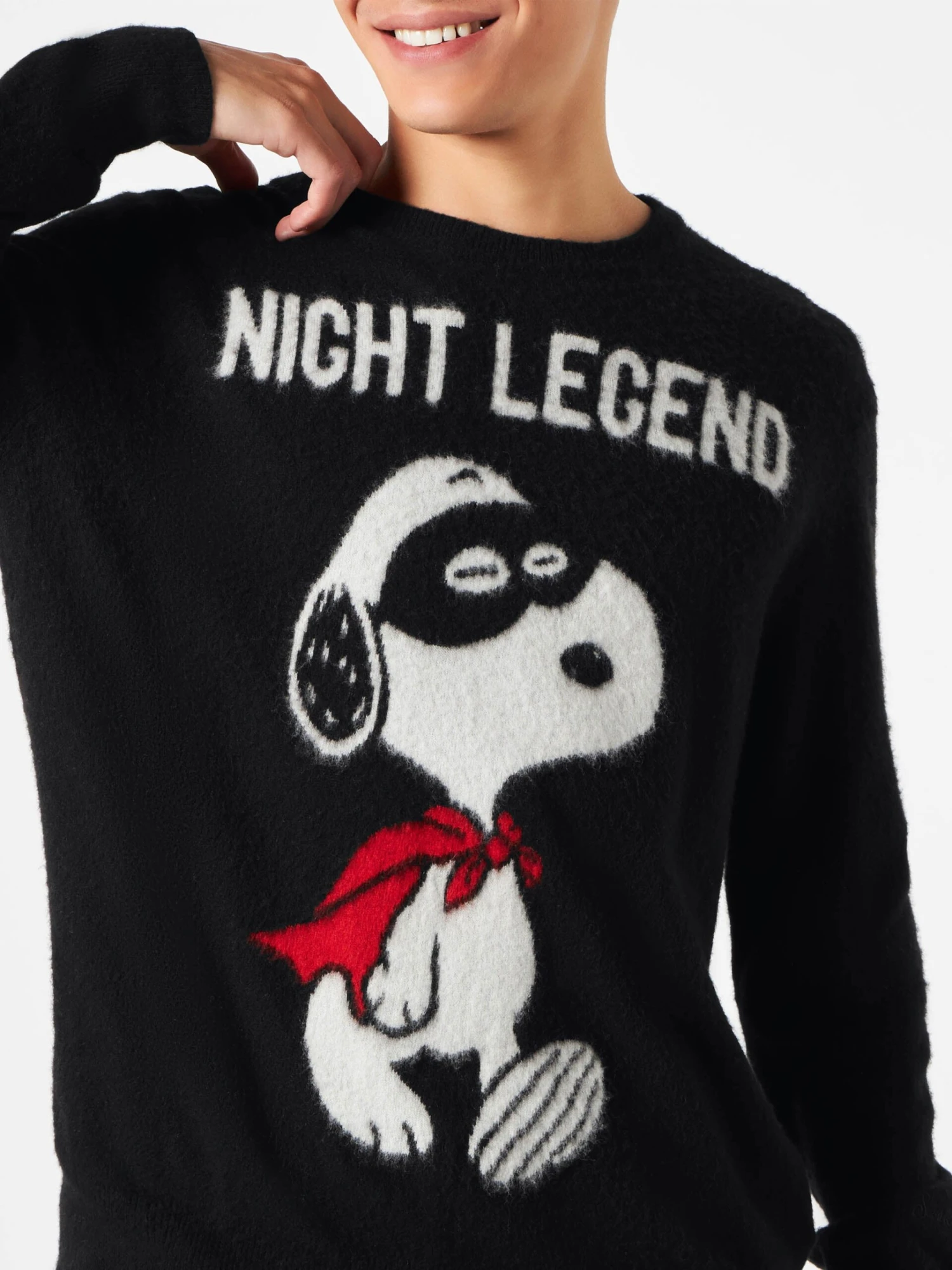 Man Soft Sweater With Snoopy Night Legend Print | SNOOPY - PEANUTS™ SPECIAL EDITION 4 Man Soft Sweater With Snoopy Night Legend Print | SNOOPY - PEANUTS™ SPECIAL EDITION - Image 2
