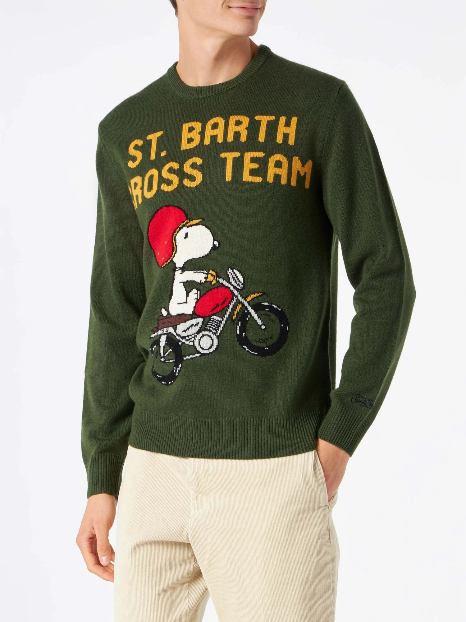 MC2 Saint Barth Man Military Green Sweater With Snoopy Print | PEANUTS™ SPECIAL EDITION 3 MC2 Saint Barth Man Military Green Sweater With Snoopy Print | PEANUTS™ SPECIAL EDITION